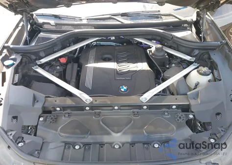 2022 BMW X5 Sdrive40I z USA, uszkodzony, nr VIN 5UXCR4C01N9M36296